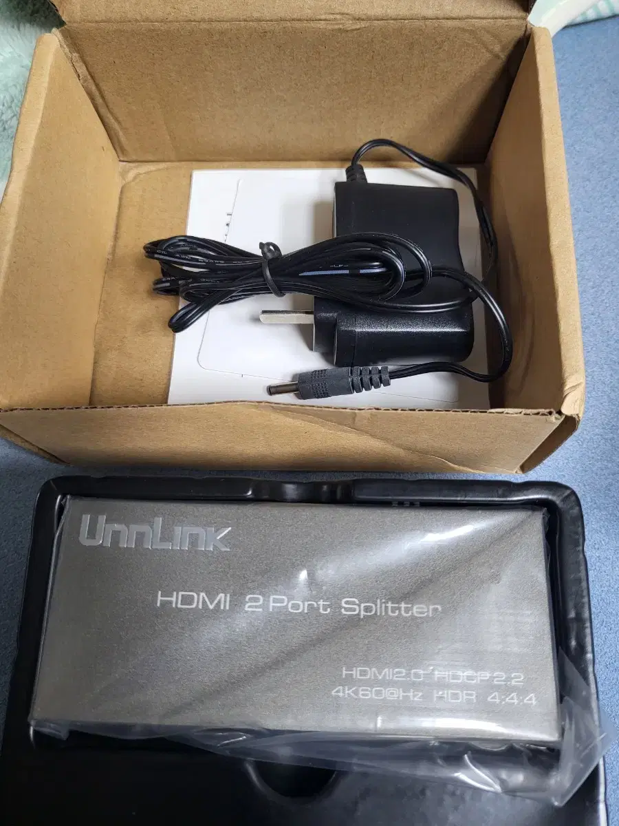 HDMI 분배기(스플리터) 미사용 팝니다